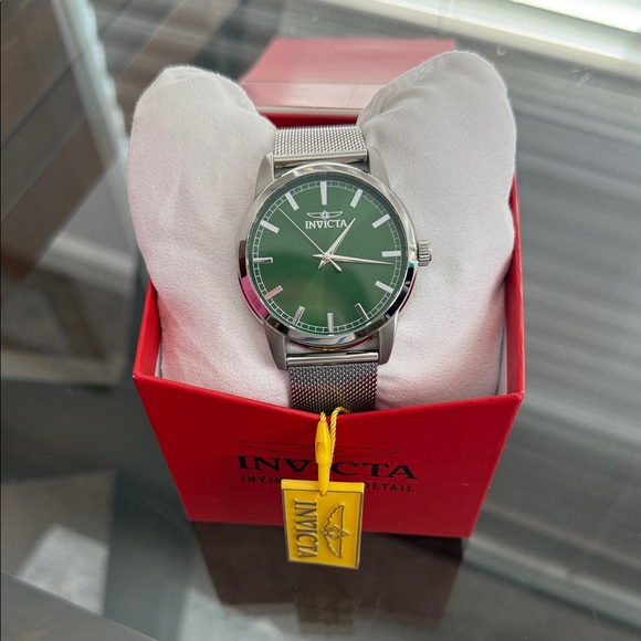 Invicta Silver Mesh Watch with Green Dial - Picture 1 of 7